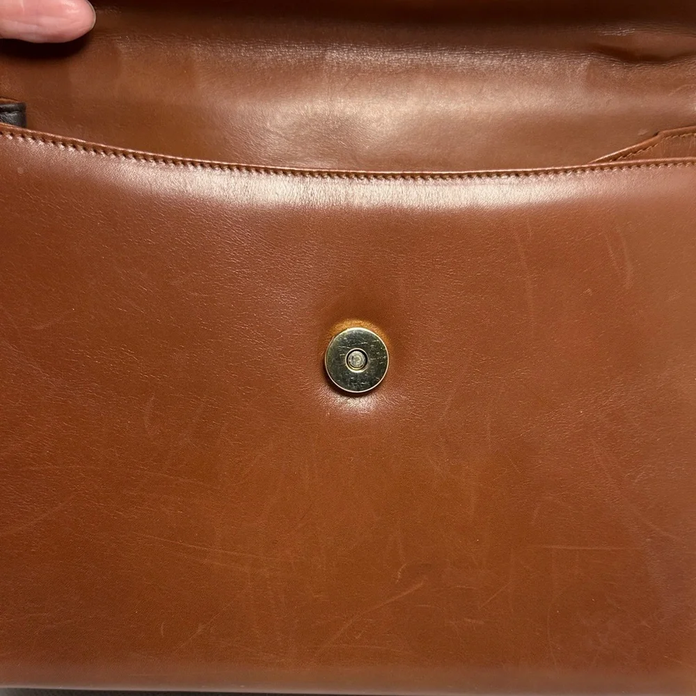 Salvatore Ferragamo Vintage Cognac Leather Flap Shoulder Crossbody Bag - Picture 13 of 16